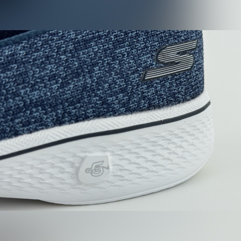 Skechers Women's Go Walk Sneakers Blue Slip-On, US Size 8.5  Goga Max Cushioning - Picture 2 of 13